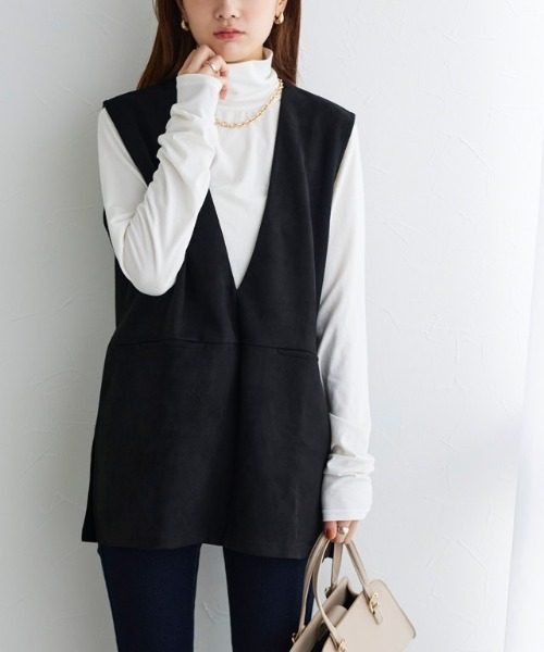 Pierrot(ピエロ)の「インナーセットフェイクスエードベスト(ベスト・レディース・ブラック/アイボリー・M/L)」の2枚目の写真