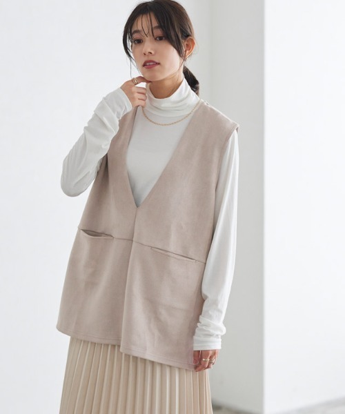 Pierrot(ピエロ)の「インナーセットフェイクスエードベスト(ベスト・レディース・ブラック/アイボリー・M/L)」の12枚目の写真