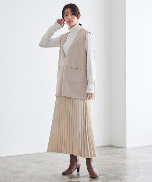 Pierrot(ピエロ)の「インナーセットフェイクスエードベスト(ベスト・レディース・ブラック/アイボリー・M/L)」の14枚目の写真