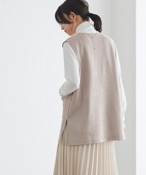 Pierrot(ピエロ)の「インナーセットフェイクスエードベスト(ベスト・レディース・ブラック/アイボリー・M/L)」の15枚目の写真