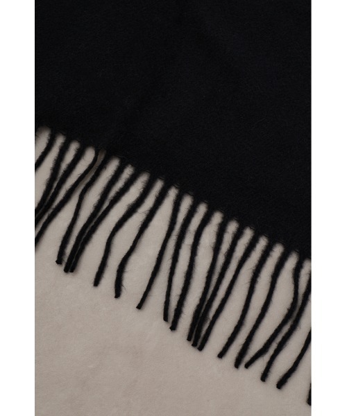 AZUL by moussy(アズールバイマウジー)の「カシミアタッチストール(ストール/ショール・レディース・ブルー系その他/ブラック/アイボリー・FREE)」の10枚目の写真