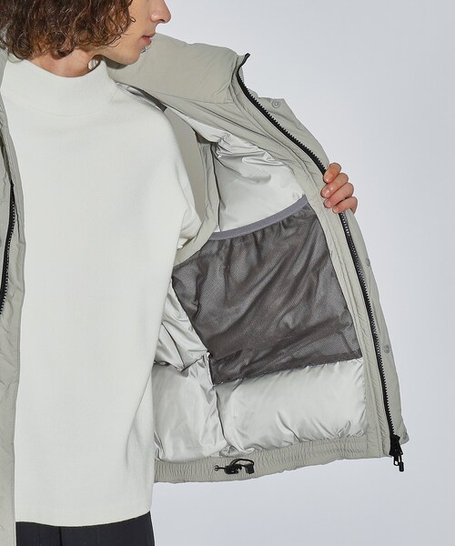 NANGA（ナンガ）の「◆NANGA × tk.TAKEO KIKUCHI 別注ダウンベスト（ダウンベスト・メンズ・ブラック/ライトグレー・02/03）」の3枚目の写真