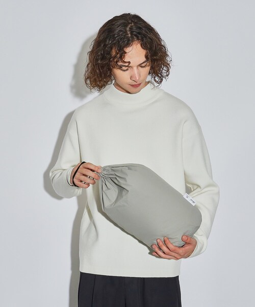 NANGA（ナンガ）の「◆NANGA × tk.TAKEO KIKUCHI 別注ダウンベスト（ダウンベスト・メンズ・ブラック/ライトグレー・02/03）」の7枚目の写真