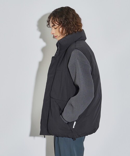 NANGA（ナンガ）の「◆NANGA × tk.TAKEO KIKUCHI 別注ダウンベスト（ダウンベスト・メンズ・ブラック/ライトグレー・02/03）」の19枚目の写真