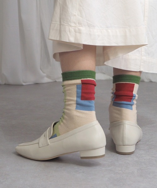 minia(ミニア)の「幾何学カラーソックス(ソックス/靴下・レディース・ブラック/グリーン/ベージュ・FREE)」の9枚目の写真