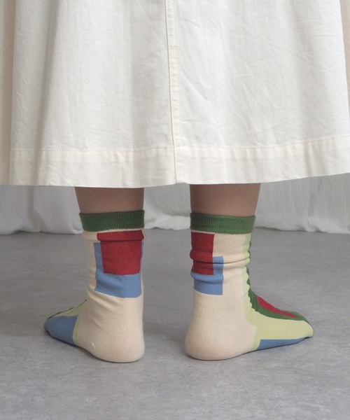 minia(ミニア)の「幾何学カラーソックス(ソックス/靴下・レディース・ブラック/グリーン/ベージュ・FREE)」の13枚目の写真