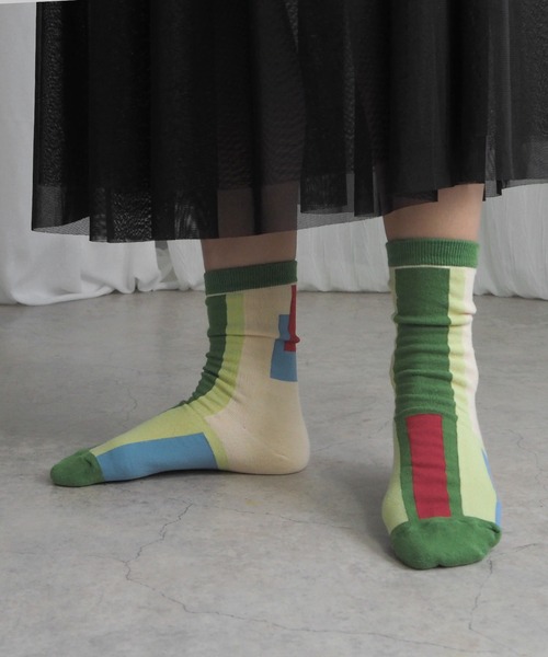 minia(ミニア)の「幾何学カラーソックス(ソックス/靴下・レディース・ブラック/グリーン/ベージュ・FREE)」の10枚目の写真