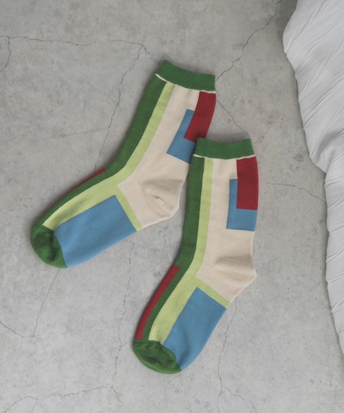 minia(ミニア)の「幾何学カラーソックス(ソックス/靴下・レディース・ブラック/グリーン/ベージュ・FREE)」の22枚目の写真