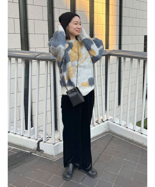 Ungrid(アングリッド)の「ベロアラフパンツ(その他パンツ・レディース・ヘザーグレー/ブラック・FREE)」の4枚目の写真