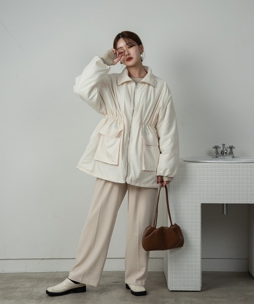 Amiur(エミレ)の「marshmallow stand collar blouson / マシュマロスタンドカラーブルゾン(ブルゾン・レディース・ブラック/アイボリー・FREE)」の21枚目の写真