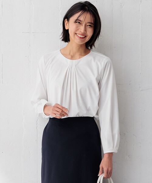 23区(ニジュウサンク)の「【洗える】スムースリー プルオーバー カットソー(Tシャツ/カットソー・レディース・ホワイト系/ベージュ系・38)」の1枚目の写真