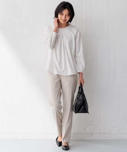 23区(ニジュウサンク)の「【洗える】スムースリー プルオーバー カットソー(Tシャツ/カットソー・レディース・ホワイト系/ベージュ系・38)」の5枚目の写真