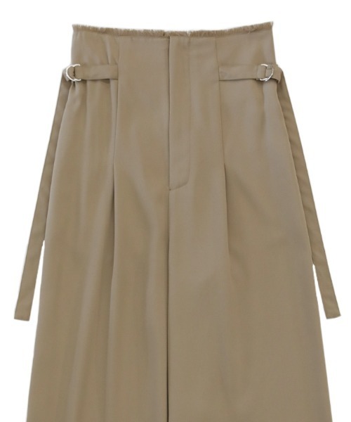 select MOCA(セレクトモカ)の「サイドベルトハイウエストワイドパンツ(スラックス・レディース・ブラック/グレイッシュベージュ・MEDIUM/LARGE)」の8枚目の写真