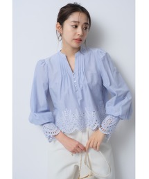 JUSGLITTY ジャスグリッティー 配色カットワークブラウス JUSGLITTY（ジャスグリッティー）の「配色カットワークブラウス