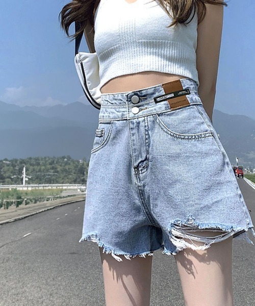 Miniministore(ミニミニストア)の「ダメージ加工デニムショートパンツ 韓国風(デニムパンツ・レディース・ブラック/サックスブルー/ホワイト・L/M/XL)」の5枚目の写真