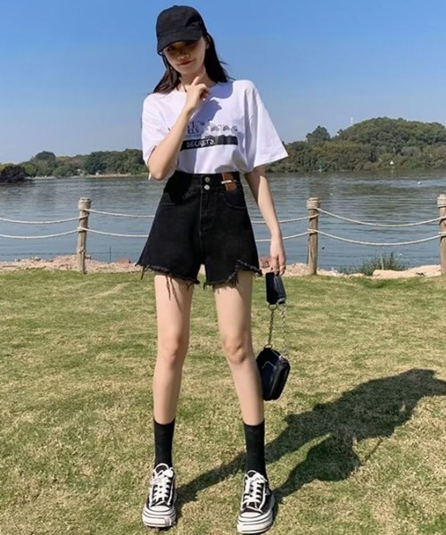 Miniministore(ミニミニストア)の「ダメージ加工デニムショートパンツ 韓国風(デニムパンツ・レディース・ブラック/サックスブルー/ホワイト・L/M/XL)」の13枚目の写真