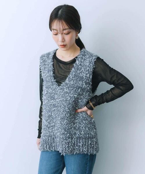 HEYUMM（ヘユム）の「チュールテープニットベスト（ベスト・レディース・ブラック/アイボリー/グレー・ONE）」の3枚目の写真