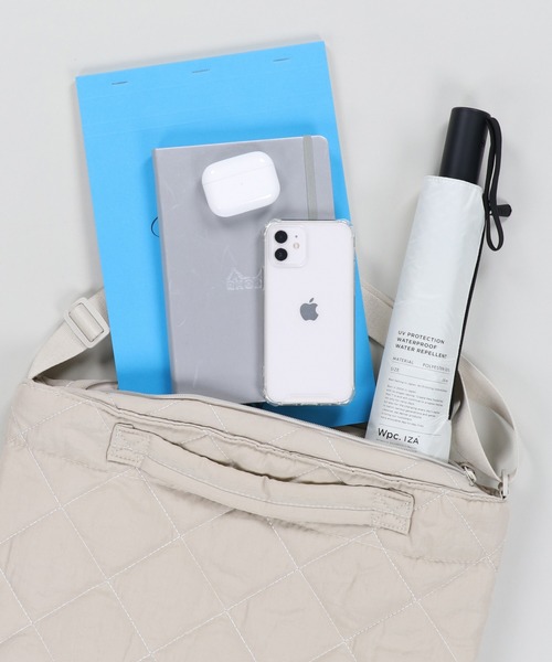 SPINNS（スピンズ）の「キルティングポリショルダーバッグ（ショルダーバッグ・メンズ・ベージュ/ブラック/カーキ・ONESIZE）」の5枚目の写真