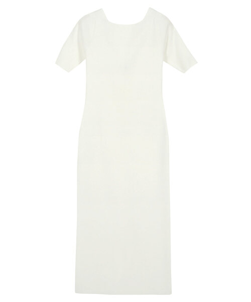 KOBE LETTUCE（コウベレタス）の「[ 岡部あゆみさんコラボ ]　選べるタイプとサイズスクエアボートネックニットワンピース（ワンピース・レディース・クリーム/アイボリー系/ブラウン系/ブラック/ブルーグレー/モカ/ブラック系/ブルー系/ピンク系/ライトピンク/ホワイト/ホワイト系/ネイビー系/ネイビー・S/S1/M1/M）」の2枚目の写真