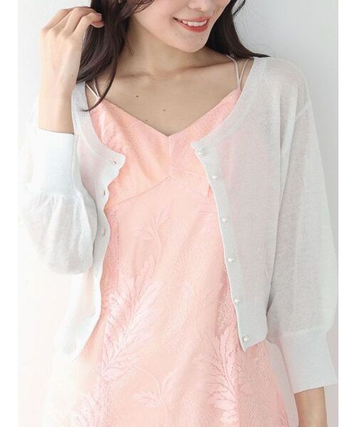 MERCURYDUO（マーキュリーデュオ）の「ラメシアー5分袖カーディガン（カーディガン/ボレロ・レディース・オフホワイト/ベビーピンク/ブルー・FREE）」の2枚目の写真