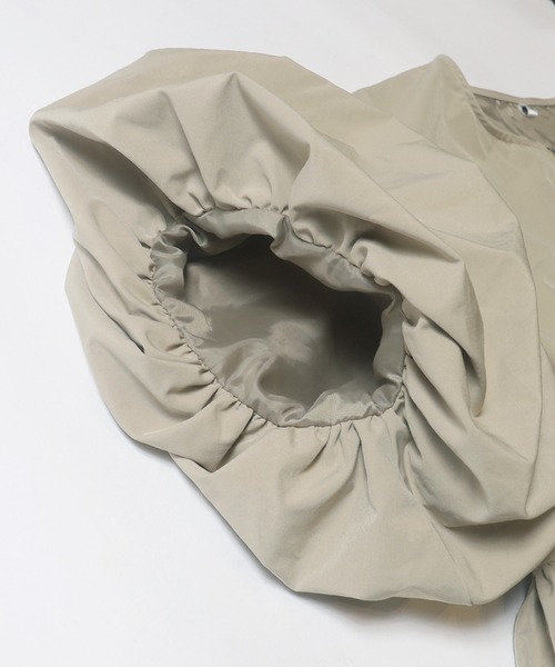 coca（coca）（コカ）の「【WEB限定セール】パリフワバルーン袖ギャザージャケット（ノーカラージャケット・レディース・ブラック/ネイビー/ベージュ・L/M）」の19枚目の写真