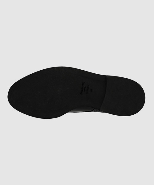 THOM BROWNE(トムブラウン)の「SADDLE SHOE W/ MICRO SOLE IN SOFT SPAZZOLATO W/ PEBBLE GRAIN LEATHER(その他シューズ・メンズ・ブラック・8.5/9/9.5)」の3枚目の写真