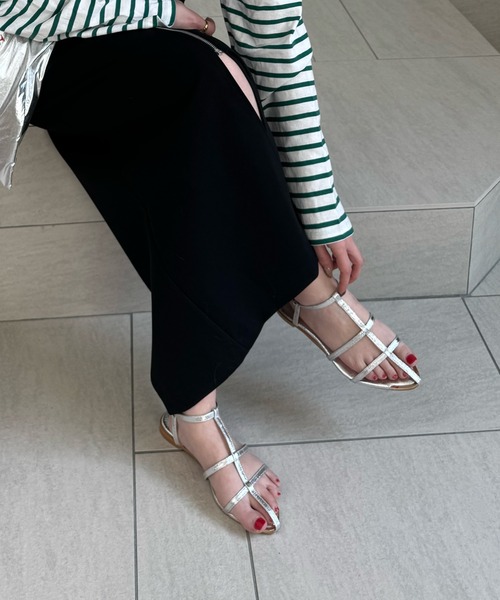 y/m by misato（イムバイミサト）の「メタルポイントサンダル（サンダル・レディース・シルバー/ブラック・SMALL/MEDIUM/LARGE）」の2枚目の写真