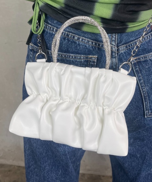 ｔｏｌｅｎｅ（トレネ）の「フェイクレザーチェーンストラップ2wayミニバッグ（ハンドバッグ・レディース・シルバー/ブラック/ホワイト・ONE SIZE）」の4枚目の写真
