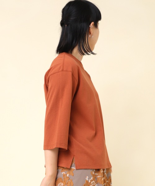 RNA-N(アールエヌエーエヌ)の「M2226 OE天竺五分袖カットソー(Tシャツ/カットソー・レディース・オレンジ/オフホワイト/ブラック/ライトブルー・MEDIUM)」の14枚目の写真