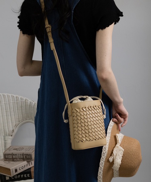 pumpkin port（パンプキンポート）の「メッシュ編み ミニショルダー BAG（ショルダーバッグ・レディース・モカ/ベージュ/グリーン/ホワイト/ブラック・FREE）」の7枚目の写真