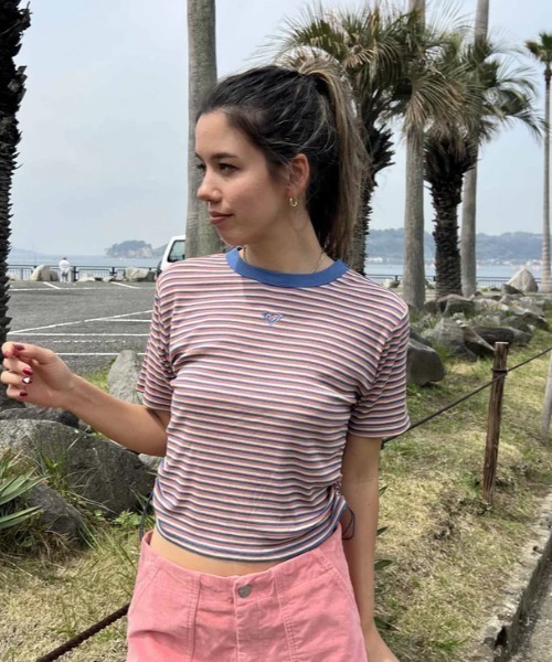 ROXY(ロキシー)の「OCEANO S/S TEE/ロキシードローコード付きワンポイントロゴTシャツ(Tシャツ/カットソー・レディース・マルチ/ブラック/ホワイト・LARGE/MEDIUM/SMALL)」の3枚目の写真