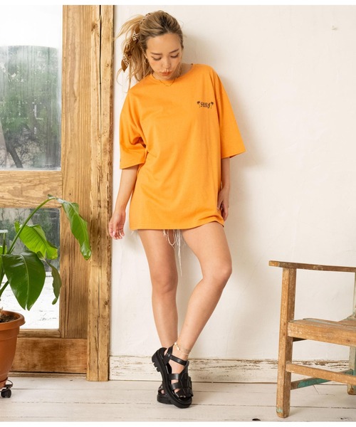 anap mimpi（アナップミンピ）の「パームツリー　チェッカーデザイン　ビッグ 半袖 Tシャツ（Tシャツ/カットソー・レディース・オレンジ/ブラック/ホワイト・FREE）」の22枚目の写真