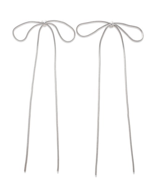 SNIDEL（スナイデル）の「リボンピアス（ピアス（両耳用）・レディース・シルバー/ゴールド・FREE）」の9枚目の写真