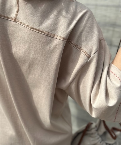 mi via loca（ミヴィアロカ）の「Vintageライク 配色ステッチ FILM GRAIN ロゴ刺繍Tシャツ（Tシャツ/カットソー・レディース・ベージュ/オフホワイト/ホワイト×ブラック/スミクロ・FREE）」の18枚目の写真