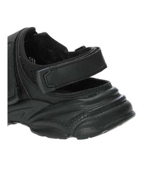 Green　Parks（グリーンパークス）の「・rich　blue　ベルクロサンダルスニーカー（スニーカー・レディース・オフホワイト/ブラック・M/LL/S/L）」の4枚目の写真