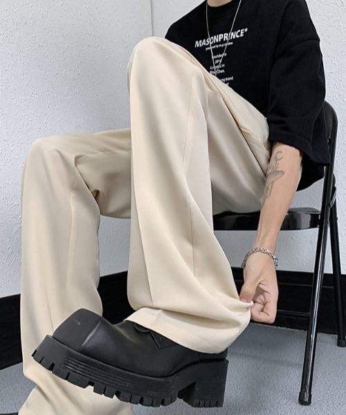 MGV（エムジーヴィー）の「センタープレスセミフレアスラックス（スラックス・メンズ・アイボリー/ブラック/ブラウン・X-LARGE/LARGE/MEDIUM）」の2枚目の写真