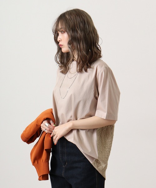 EGLANTINE(エグランティーヌ)の「Eglantine バックジャガードカットソー(Tシャツ/カットソー・レディース・ブラウン/ブラック/ベージュ/オフホワイト・40)」の6枚目の写真