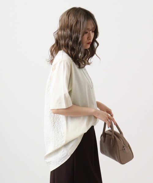 EGLANTINE(エグランティーヌ)の「Eglantine バックジャガードカットソー(Tシャツ/カットソー・レディース・ブラウン/ブラック/ベージュ/オフホワイト・40)」の17枚目の写真
