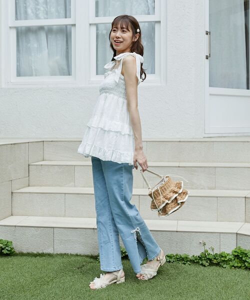 MAJESTIC LEGON（マジェスティックレゴン）の「ショルダーリボンティアードビスチェ（キャミソール・レディース・グレー/ブラック系その他/ホワイト系その他/イエロー系その他・MEDIUM）」の6枚目の写真