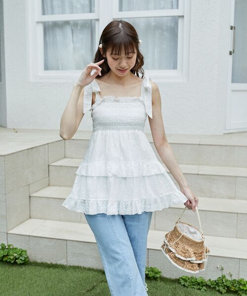 MAJESTIC LEGON（マジェスティックレゴン）の「ショルダーリボンティアードビスチェ（キャミソール・レディース・グレー/ブラック系その他/ホワイト系その他/イエロー系その他・MEDIUM）」の7枚目の写真