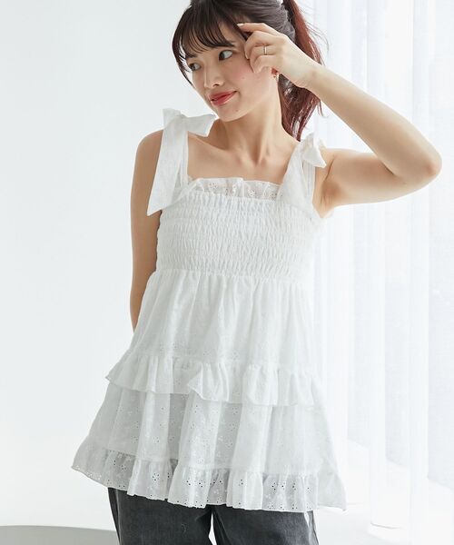 MAJESTIC LEGON（マジェスティックレゴン）の「ショルダーリボンティアードビスチェ（キャミソール・レディース・グレー/ブラック系その他/ホワイト系その他/イエロー系その他・MEDIUM）」の13枚目の写真