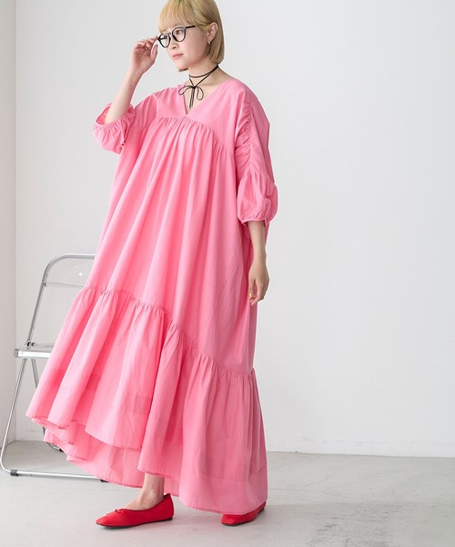 forksy.(フォルクシー)の「【forksy.】オーバーデザインティアードギャザーワンピース(ワンピース・レディース・ブラック/ピンク/クリーム/ブルー・FREE)」の4枚目の写真