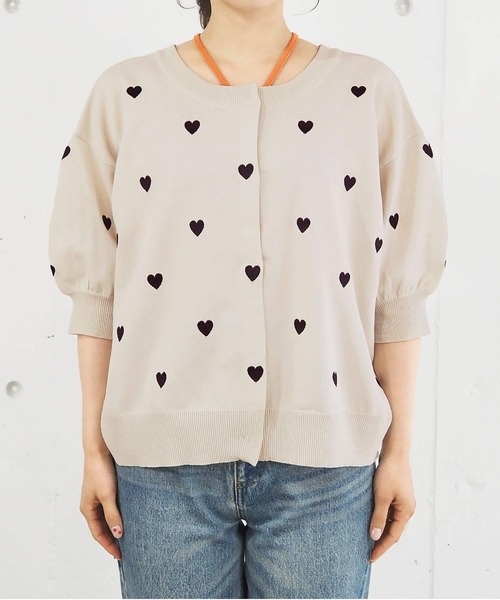 tiptop(ティップトップ)の「ハート刺繍×リボンカーディガン(カーディガン/ボレロ・レディース・ブラック/ホワイト系その他/グレー系その他/ベージュ・FREE)」の9枚目の写真