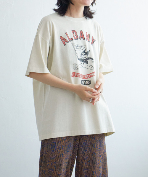 VENCEEXCHANGE(ヴァンスエクスチェンジ)の「キャラプリントTシャツ(Tシャツ/カットソー・レディース・オフホワイト/チャコールグレー/ナチュラル・FREE)」の2枚目の写真