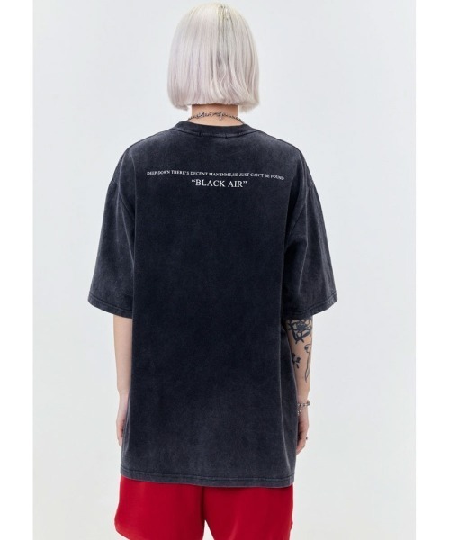 mushwear（マッシュウェア）の「Over Size Washed Distressed T-Shirt（Tシャツ/カットソー・メンズ・レッド/ブラック・MEDIUM/XX-LARGE/X-LARGE/LARGE）」の3枚目の写真