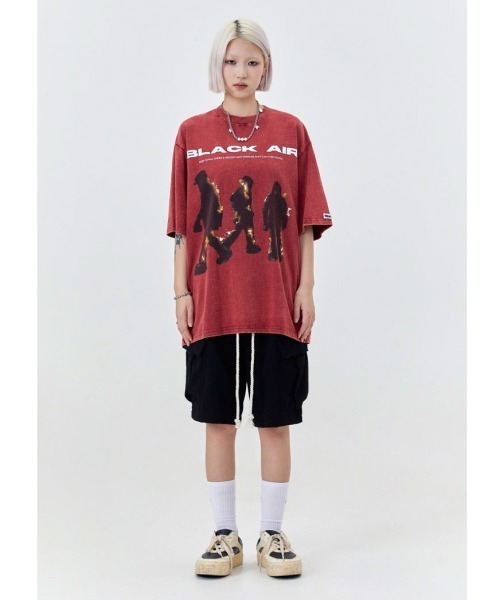 mushwear（マッシュウェア）の「Over Size Washed Distressed T-Shirt（Tシャツ/カットソー・メンズ・レッド/ブラック・MEDIUM/XX-LARGE/X-LARGE/LARGE）」の6枚目の写真