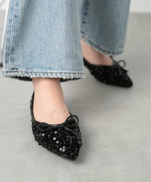 SETUP7（セットアップセブン）の「【SETUP7】ポインテッド リボンラメフラットミュール SCCH565（パンプス・レディース・シルバー/ブラック・23cm/23.5cm/24cm）」の4枚目の写真