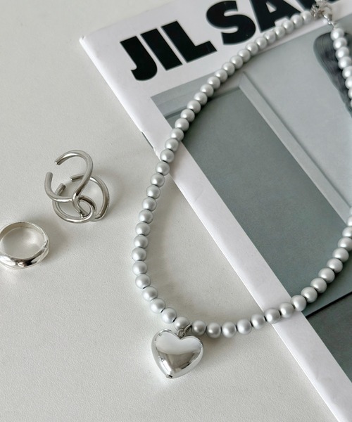 sowang(ソワン)の「シルバーメタルハートネックレス-silver metal heart necklace-(ネックレス・レディース・シルバー・FREE)」の5枚目の写真