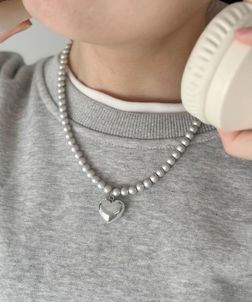 sowang(ソワン)の「シルバーメタルハートネックレス-silver metal heart necklace-(ネックレス・レディース・シルバー・FREE)」の7枚目の写真
