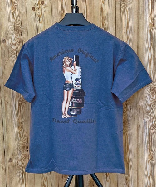 SS T-SHIRT PLUG ADVERTISING／プラグピンナップ Tシャツ SS T-SHIRT PLUG ADVERTISING／プラグピンナップ Tシャツ